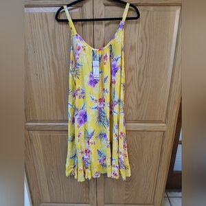 Miller's NWT Size 18 Strappy Floral Yellow Sundress. Gorgeous And Flowy!